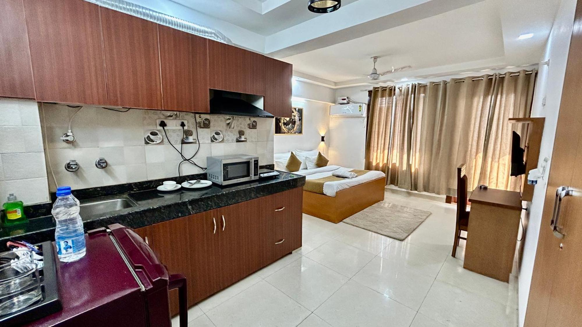 Aura Luxury Studio I Couple Friendly I Near Golf Course Road, Sector 57, Γκουργκάον Εξωτερικό φωτογραφία