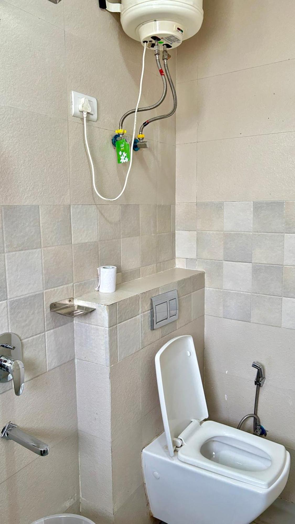 Aura Luxury Studio I Couple Friendly I Near Golf Course Road, Sector 57, Γκουργκάον Εξωτερικό φωτογραφία
